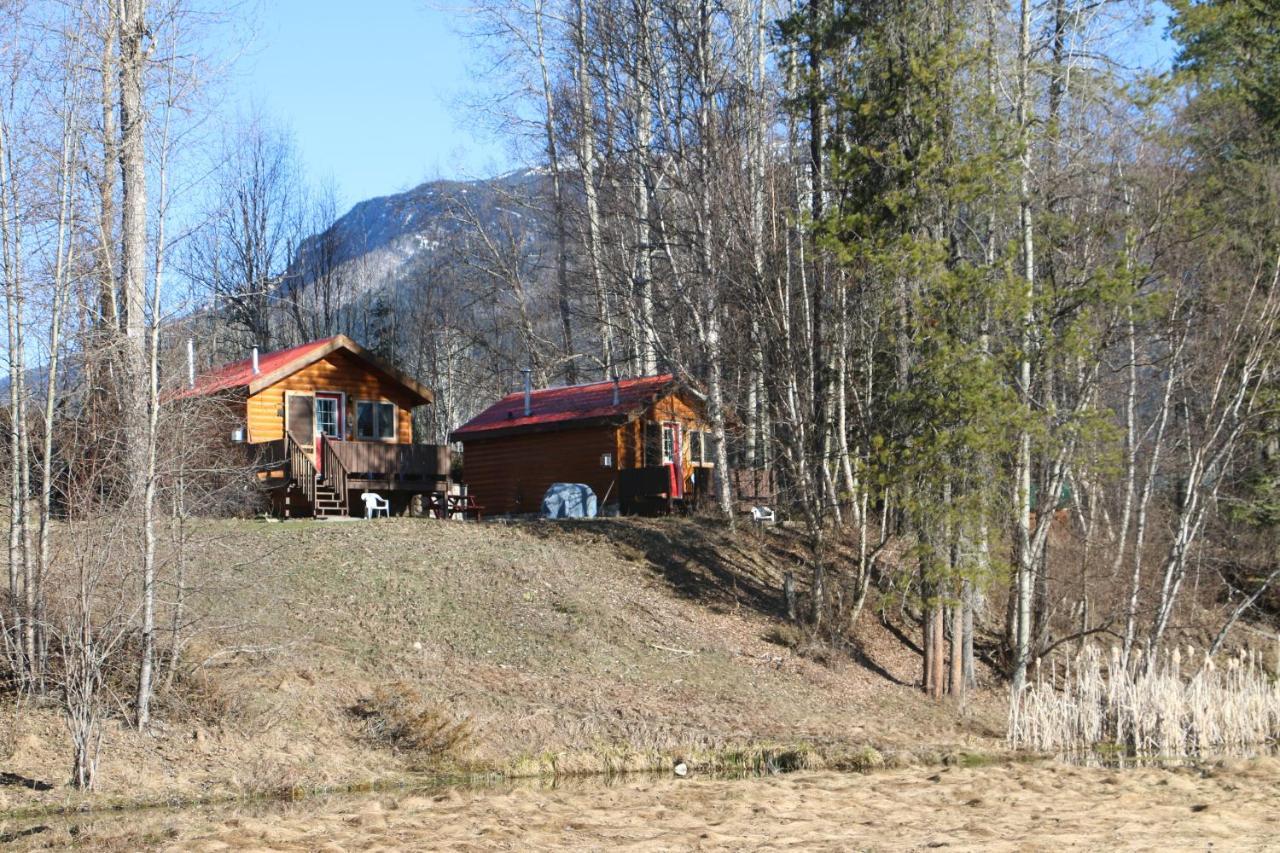 Rocky Mountain Cabins And Home Golden Exterior foto